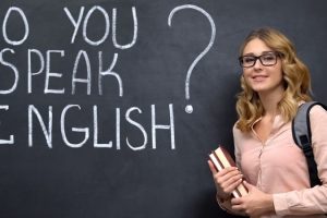 Estudiante de inglés general feliz de cursar inglés en Irlanda