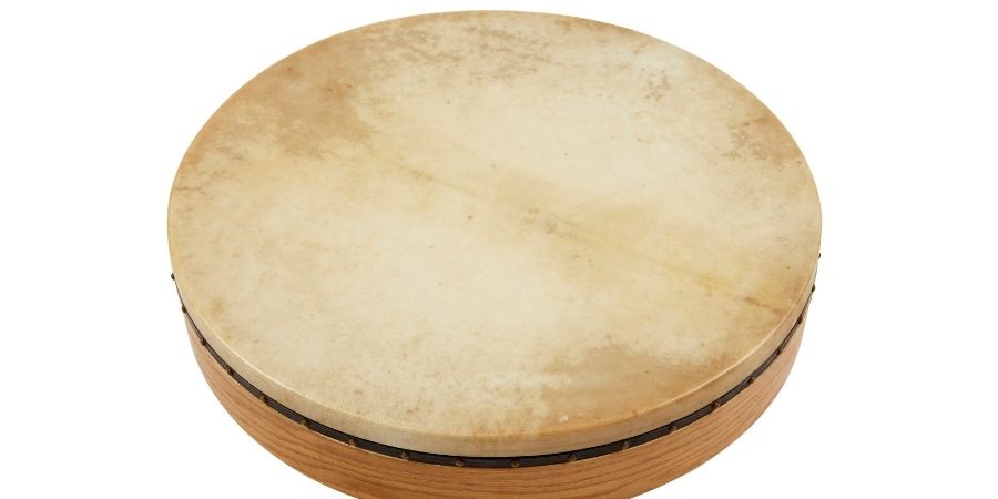 Bodhrán es un instrumento Irlandés de percusión